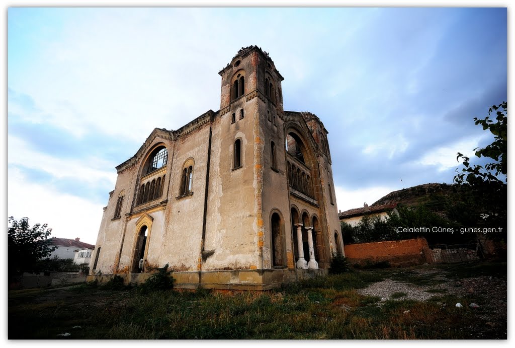 «Αγέρωχος» θα  στέκεται πλέον ο Ι.Ν. ναός του Αγίου Γεωργίου στο Οσμανέλι της Τουρκίας έστω και σαν πολιτιστικό κέντρο (Βίντεο)